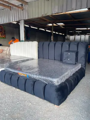 6x6 Bubble Bed Black Upholstery