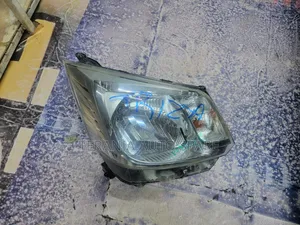 Daihatsu Move Headlight