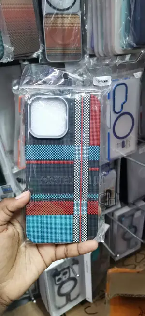iPhone 15 Pro Max Woven Geometric Pattern Cover