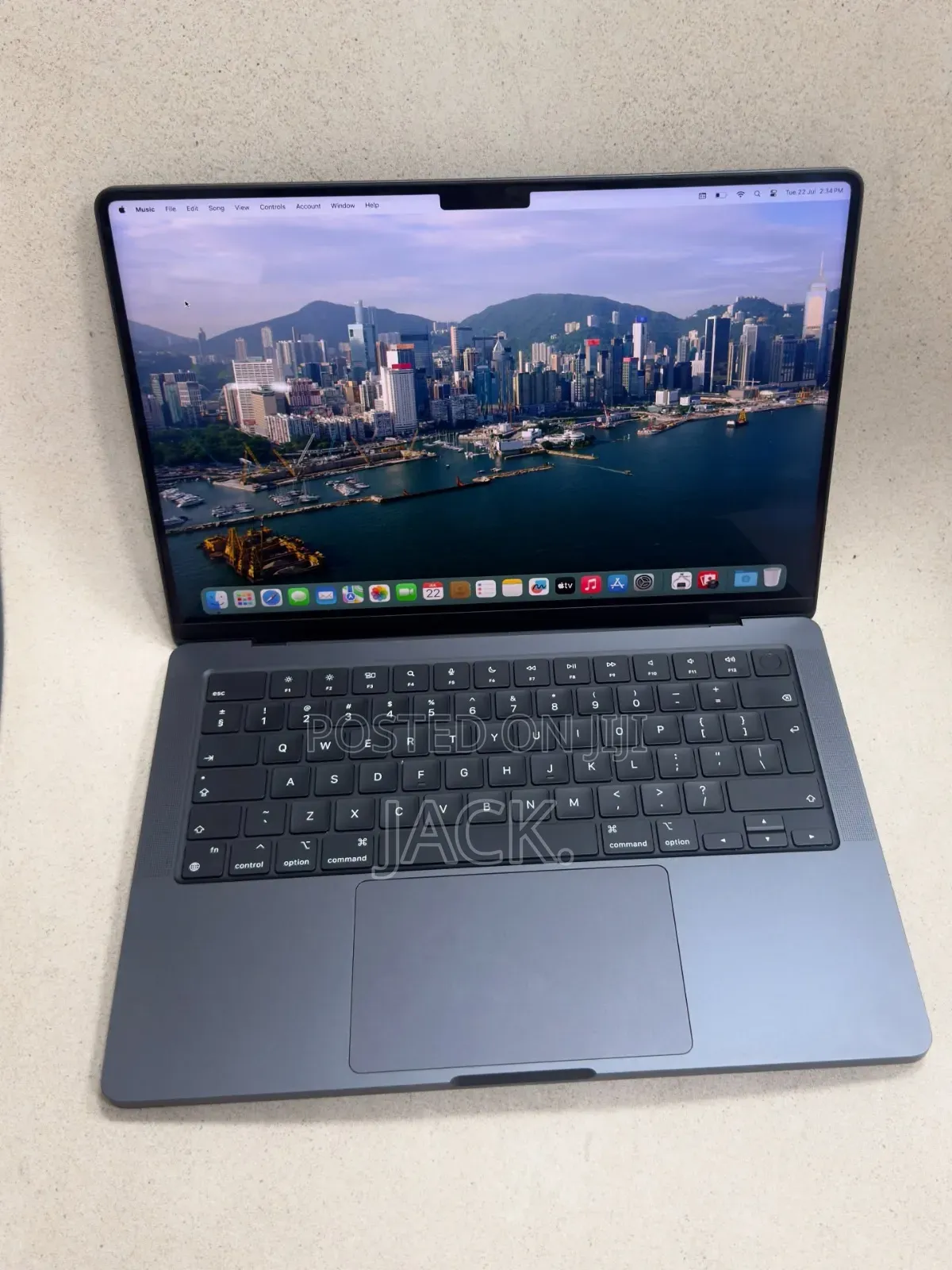 Laptop Apple MacBook Pro 2023 M3 Pro 18GB Apple M3 Pro SSD 512GB