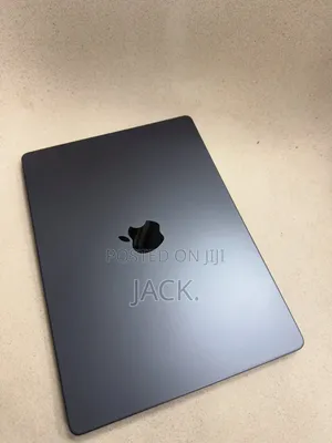 Laptop Apple MacBook Pro 2023 M3 Pro 18GB Apple M3 Pro SSD 512GB