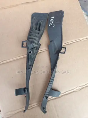 Windscreen Finisher/ Mirror Rubber Nissan Juke
