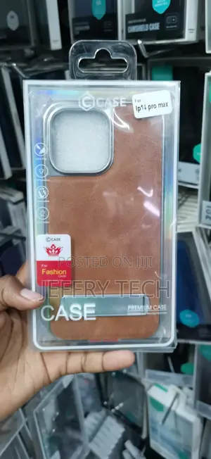 iPhone 14 Pro Max Brown Leather-Style "C Case"