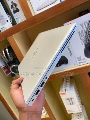 Laptop HP EliteBook 830 G8 32GB Intel Core i7 SSD 32GB