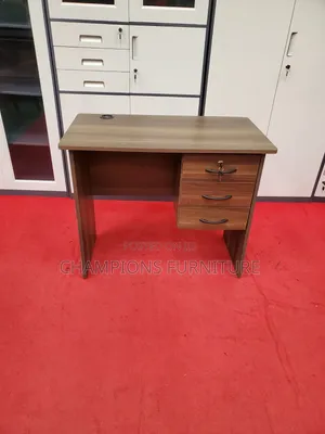 1.2M Simple Home/Office Desk