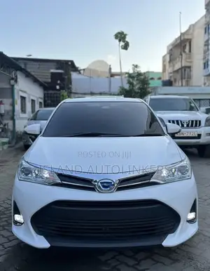 Toyota Axio 1.5 Hybrid 2WD 2020 White