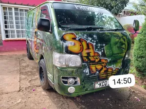 Toyota HiAce 2012 Green