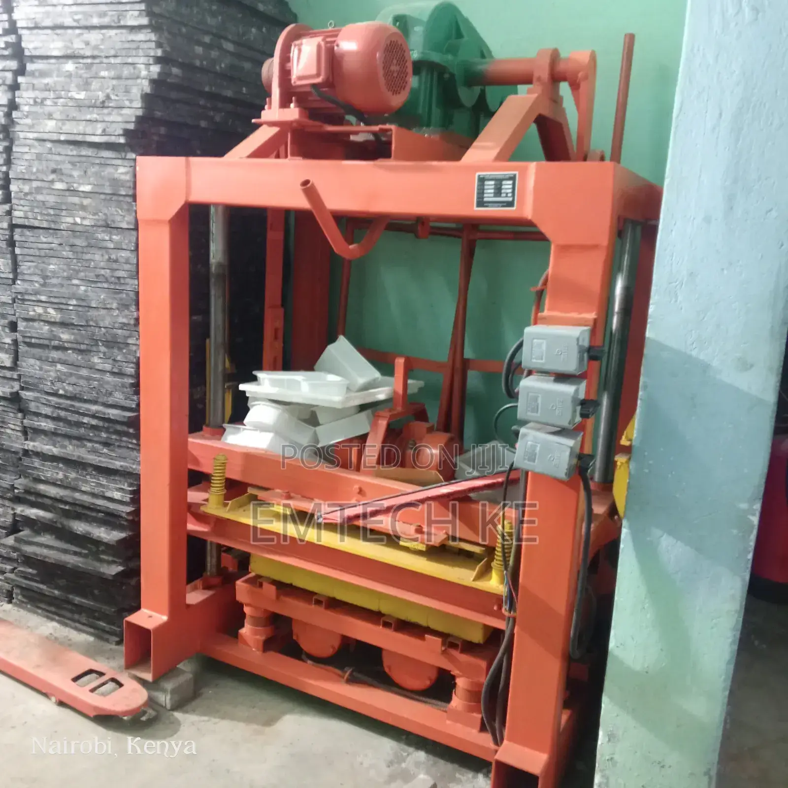 Cabro Block Maker