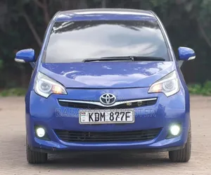 Toyota Ractis 2016 Blue