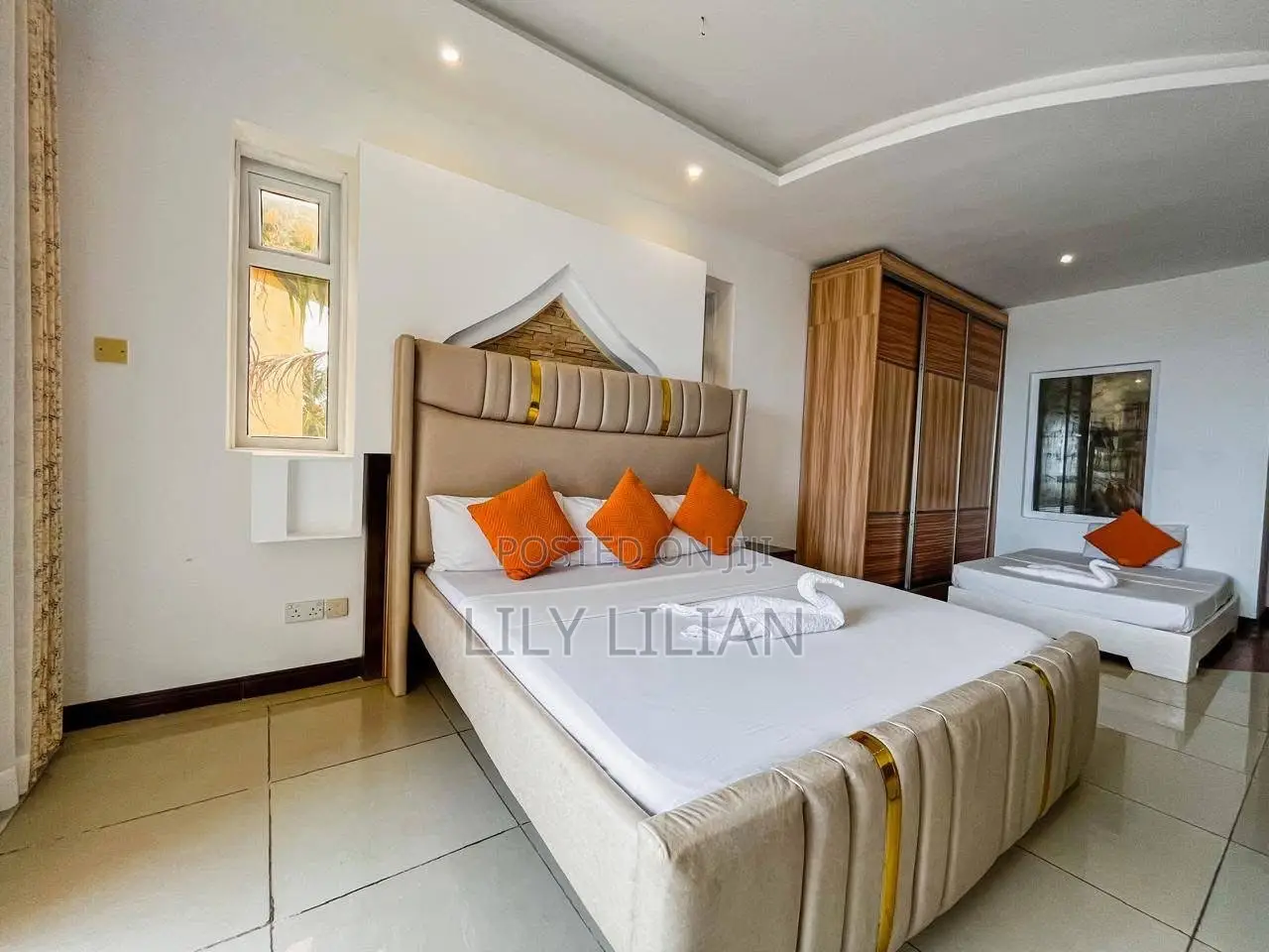 Hardwood Chester Bed 6*6