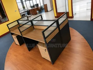 Modern 4-Way Office Workstation 4way Partition Workstation