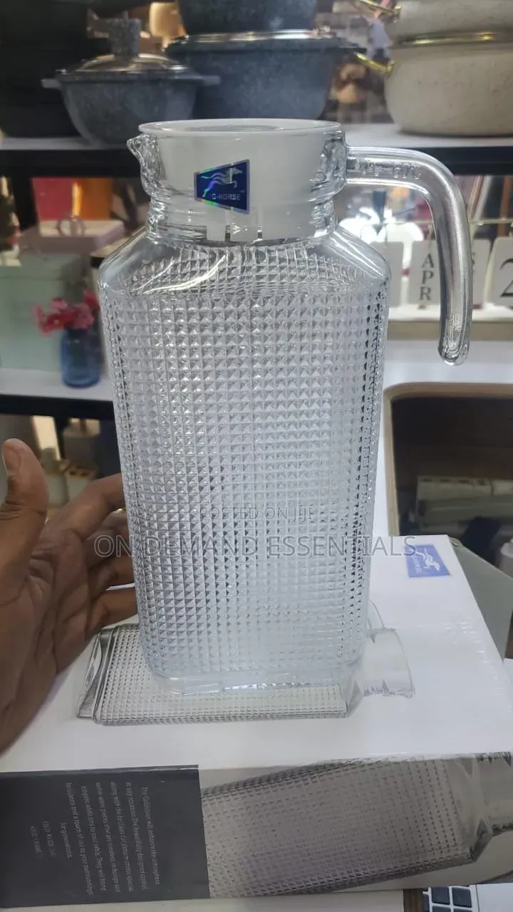 1.8l Ribbed Glass Jug