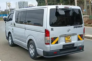 Toyota HiAce 2016 Silver