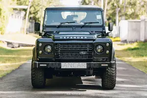 Land Rover Defender Puma 110 2.4 TD 2010 Black