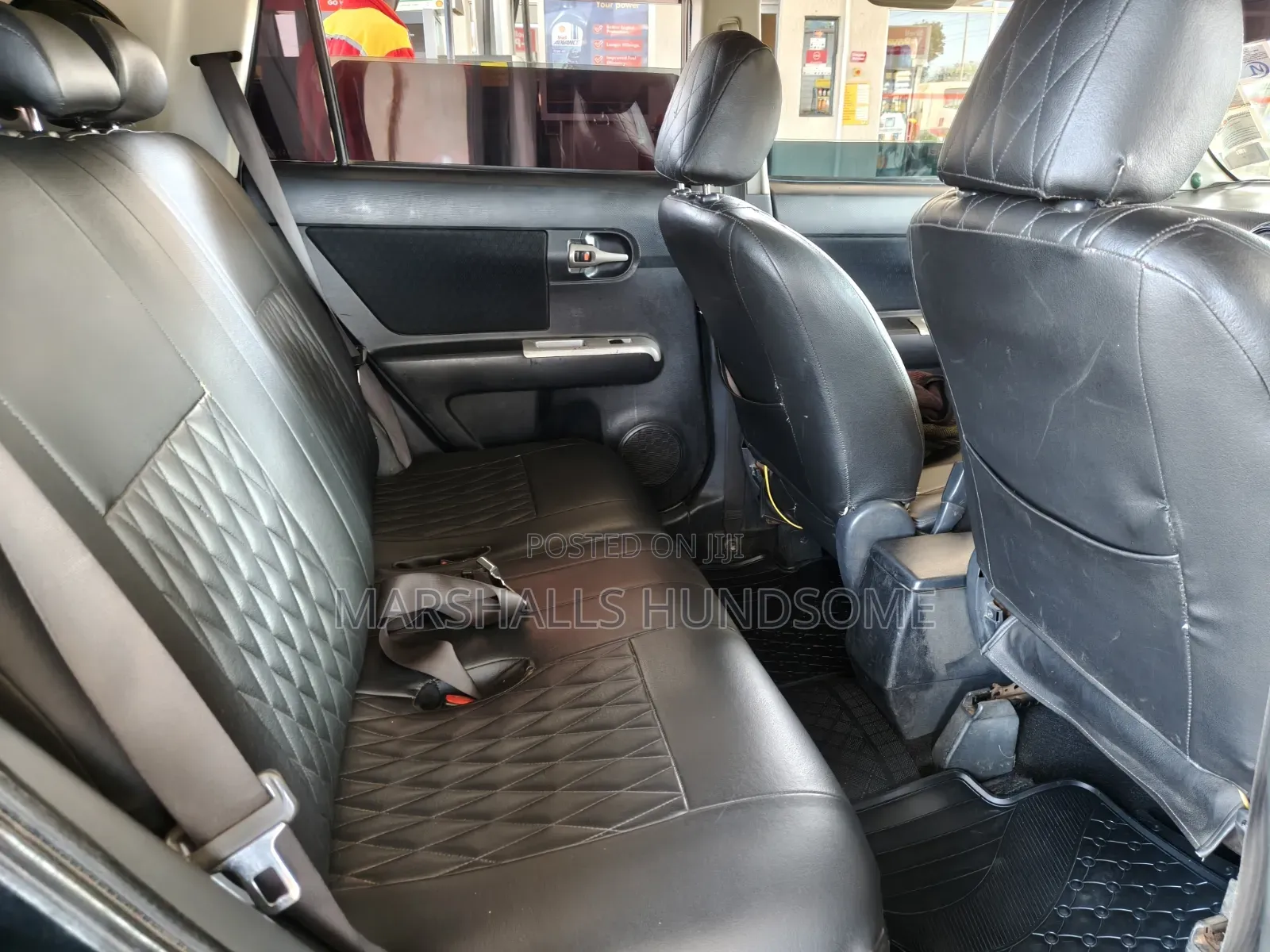 Toyota Corolla Rumion 2010 Black
