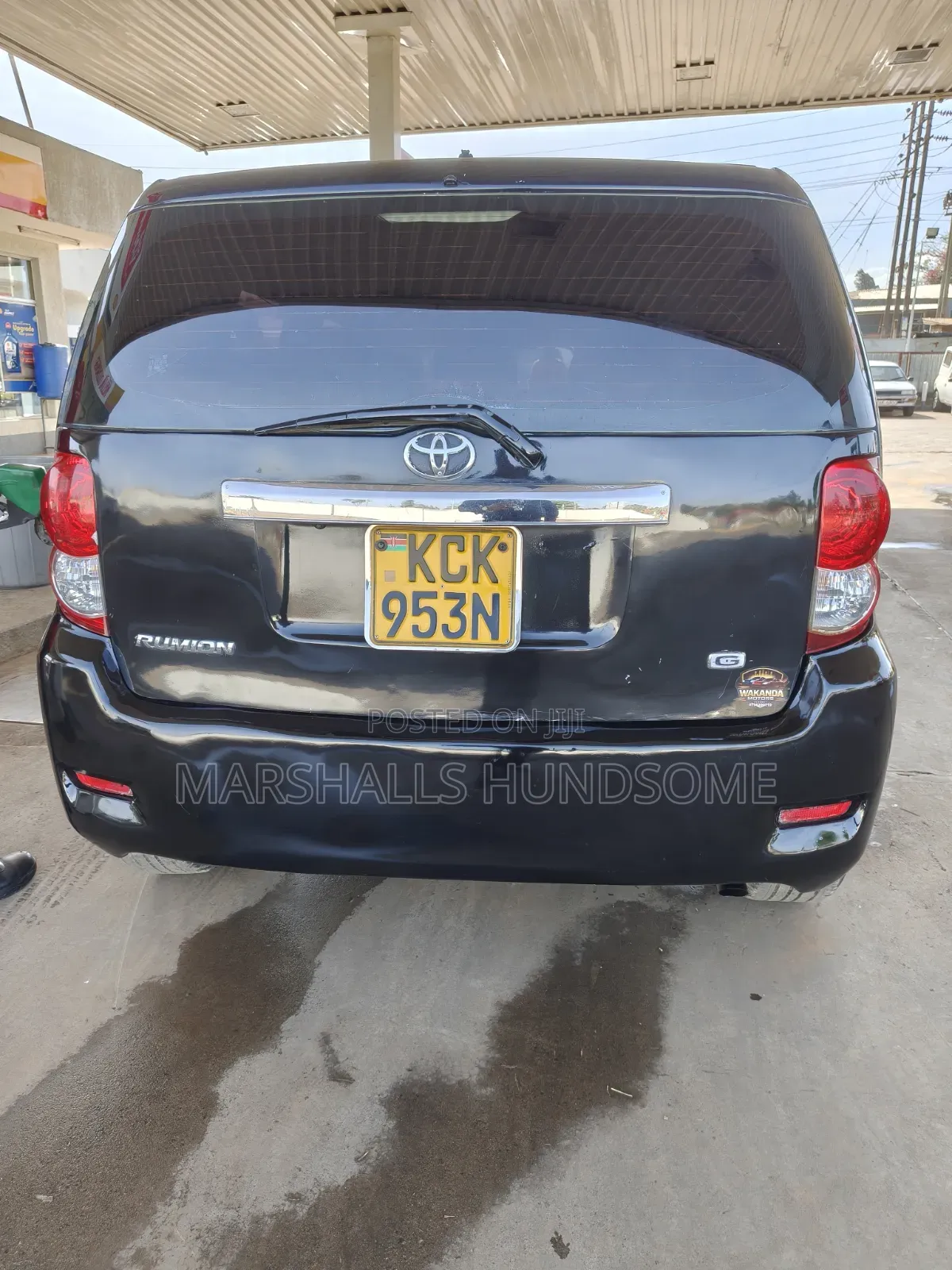 Toyota Corolla Rumion 2010 Black