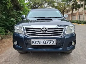 Toyota Hilux 2012 Black