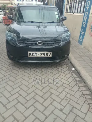 Toyota Corolla Rumion 2011 Black
