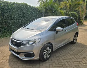 Honda Fit 2018 Silver
