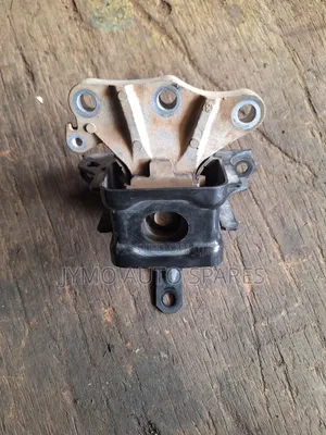 Suzuki Alto Engine Mount