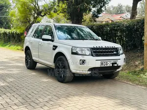 Land Rover Freelander SV Premium 2014 White