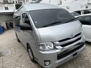 Toyota HiAce 2019 Silver