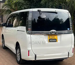 Toyota Voxy 2015 White