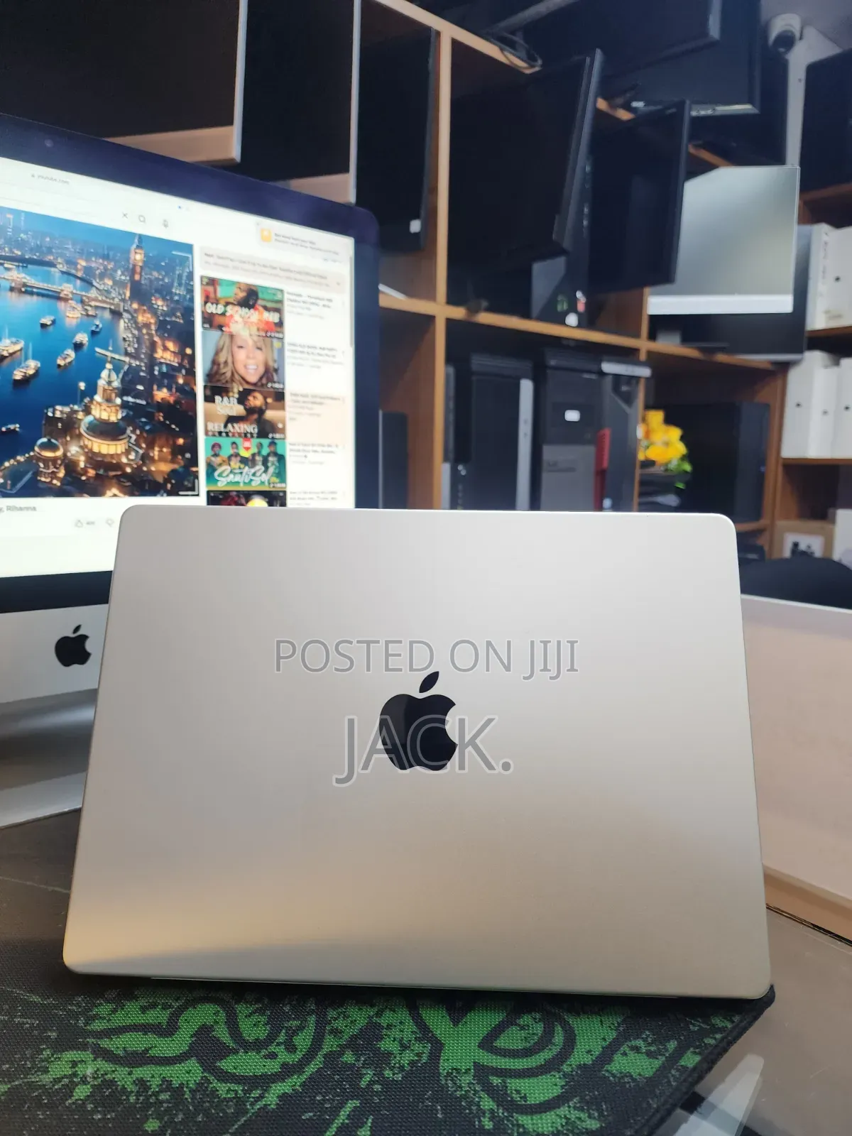 Laptop Apple MacBook Pro 2023 M3 32GB Apple M2 SSD 512GB