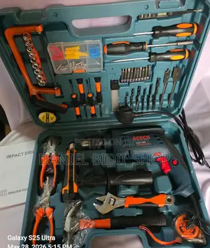 Bosch Corded Drillset