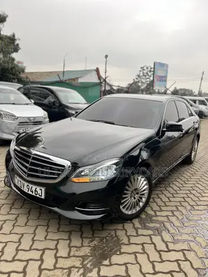 Mercedes-Benz E300 2013 Black
