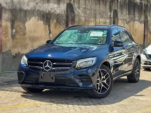 Mercedes-Benz 220 2019 Blue