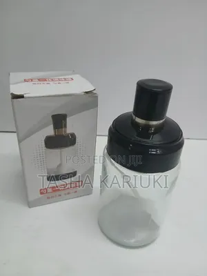 *200ml Seasoning Spice Jar With and Airtight Lid and a Spoon