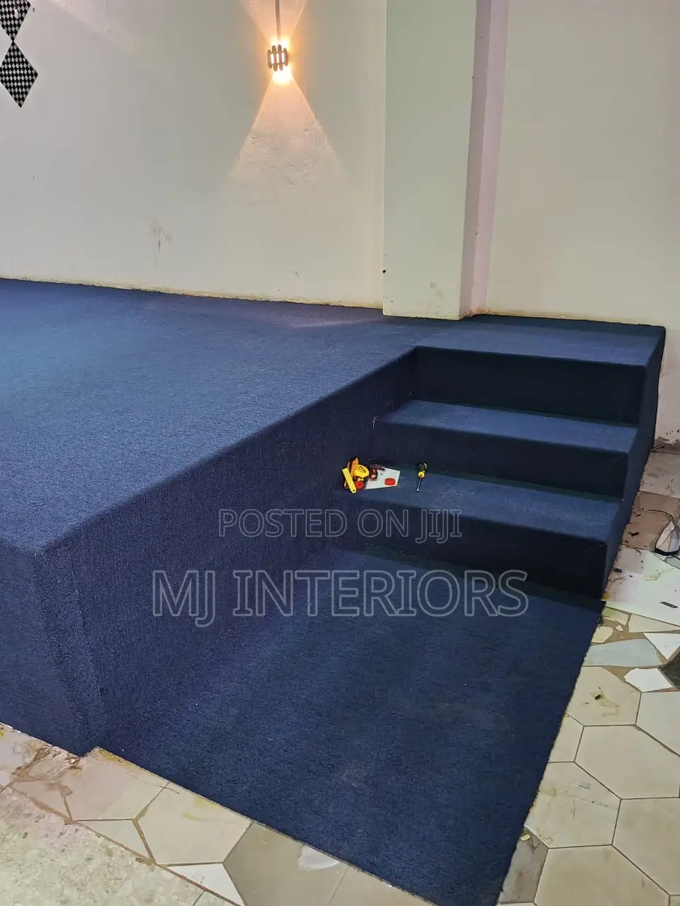 Red VIP Wall to Wall Carpet for Beautiful Room Finishes