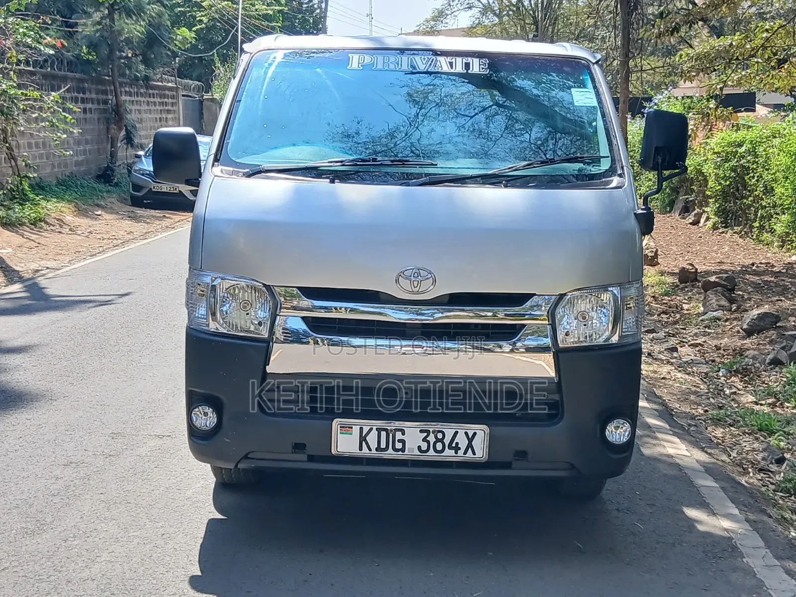 Toyota HiAce 2013 Silver