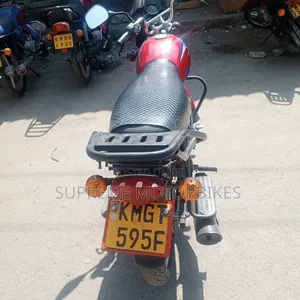 Bajaj Boxer 125 2026 Red