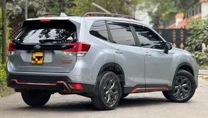 Subaru Forester 2019 Silver