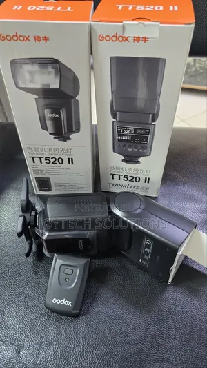 Godox TT520 II Camera Flash Trigger Kit