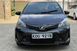 Toyota Vitz 2014 Black
