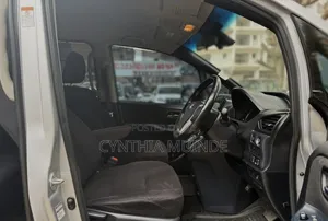 Toyota Noah 2017 Silver
