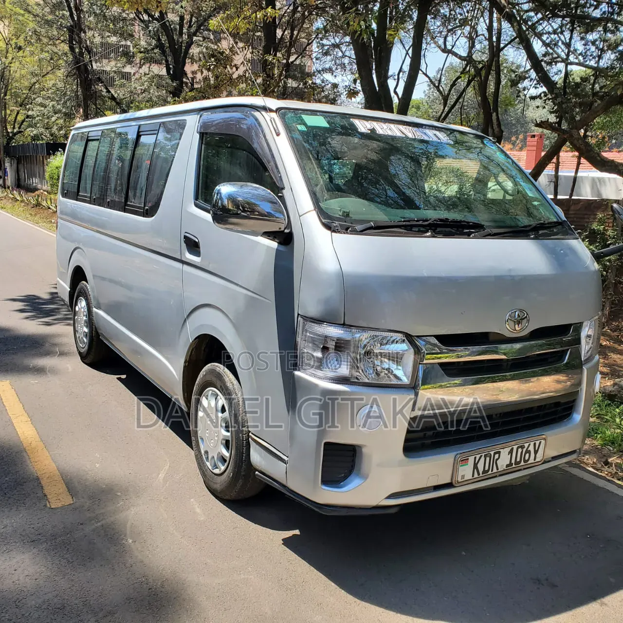 Toyota HiAce 2017 Silver