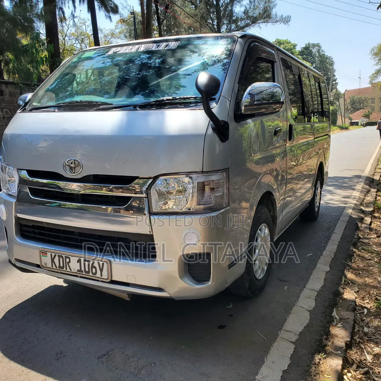Toyota HiAce 2017 Silver