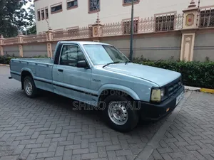 Mazda B 1994 Gray