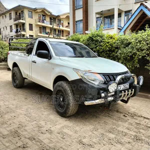 Mitsubishi L200 2018 White