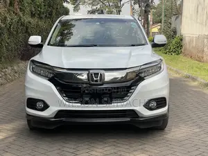 Honda Vezel 2019 White