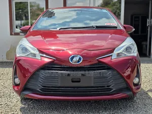 Toyota Vitz 2019 Red