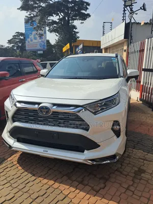 Toyota RAV4 2019 White