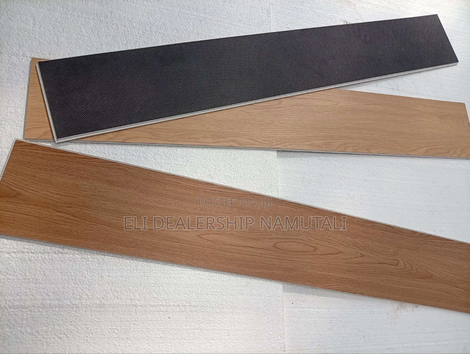 Premium Click Lock SPC Flooring – Waterproof Wooden Floor Tiles