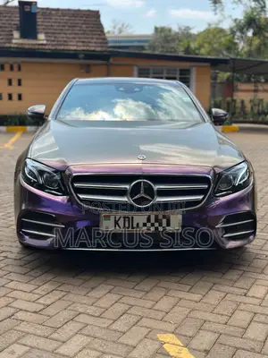 Mercedes-Benz E200 2016 Blue