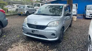 Toyota Passo 1.0 FWD 2018 Silver