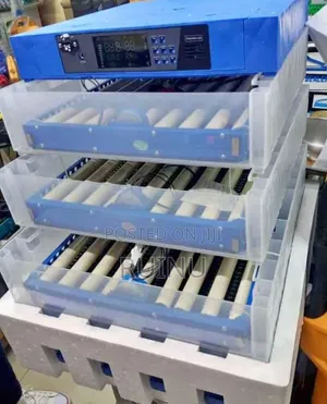 Higher Efficiency Durable 320egg Incubator